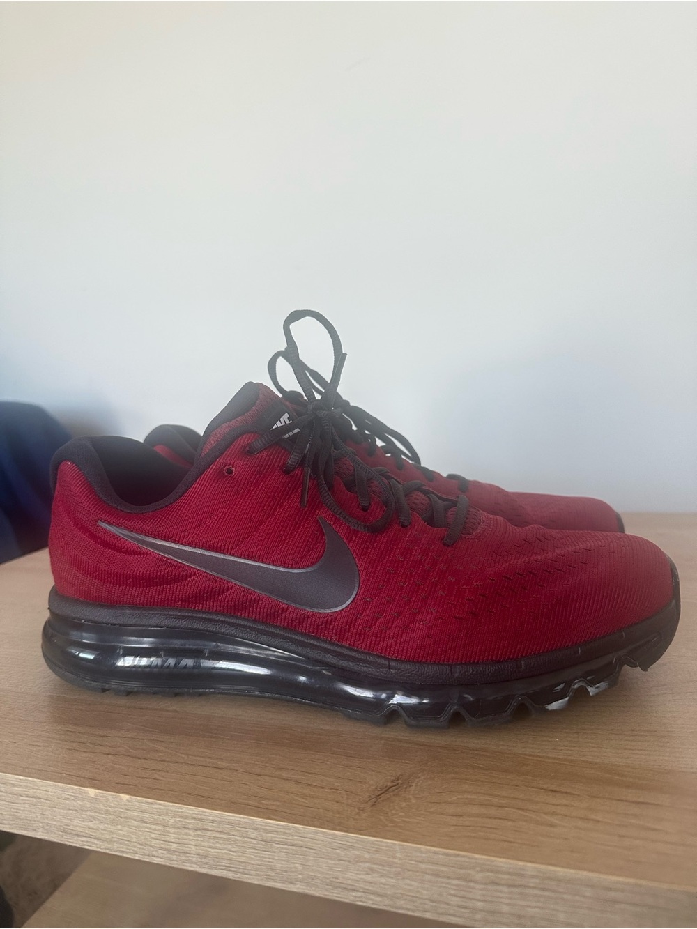 Nike Men’s Red and Black Air Max 2017 Sneaker - Picture 3 of 10